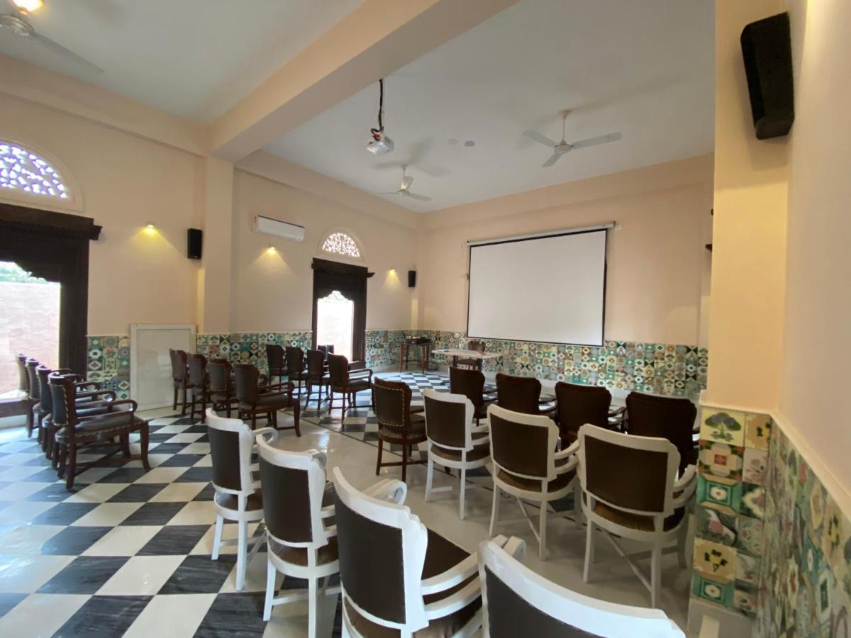 Vivaana Culture Hotel Мандава Екстер'єр фото